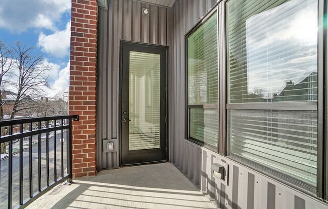 2 beds, 2 baths, 1,007 sqft, $1,880, Unit 314