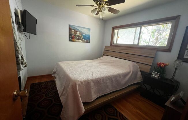 3 beds, 2 baths, $1,795