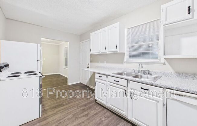 115 N RILEY ST