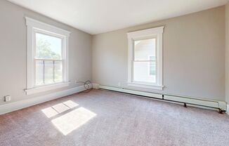 1317 Saint Elmo Ave NE, Canton, OH 44705