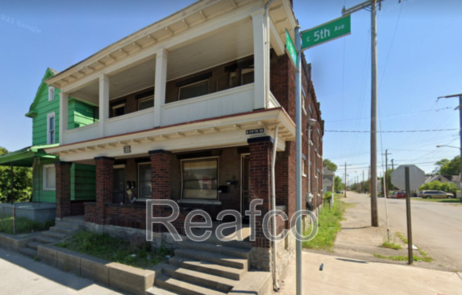 671 E 5 AVE