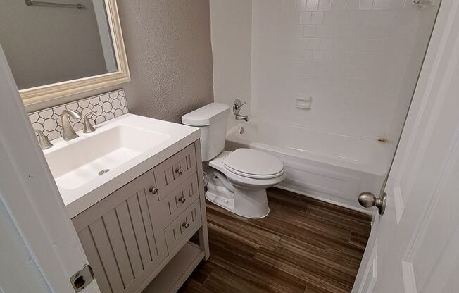 2 beds, 2 baths, 1,030 sqft, $1,345, Unit 3523