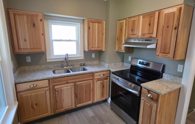 Cleveland Heights 3-Bed Single-Family