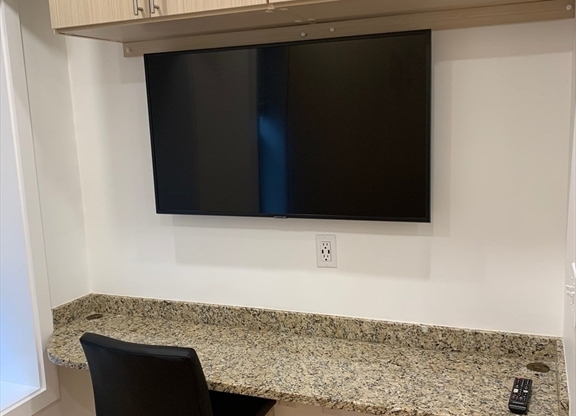 Studio, 1 bath, $1,550, Unit 2