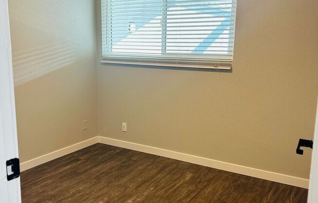 Park Apartments-Beautiful recently renovated