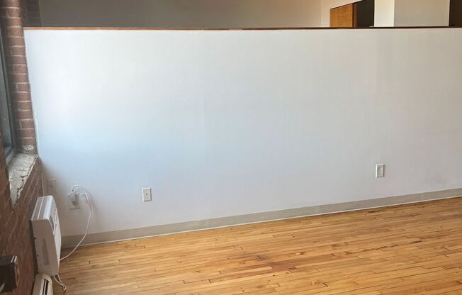 1 bed, 1 bath, 626 sqft, $1,750, Unit 45-425