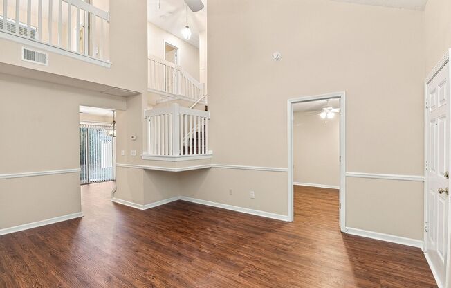 Bennington Place Beauty – 2 Beds, 2.5 Baths, Versatile Loft & More!