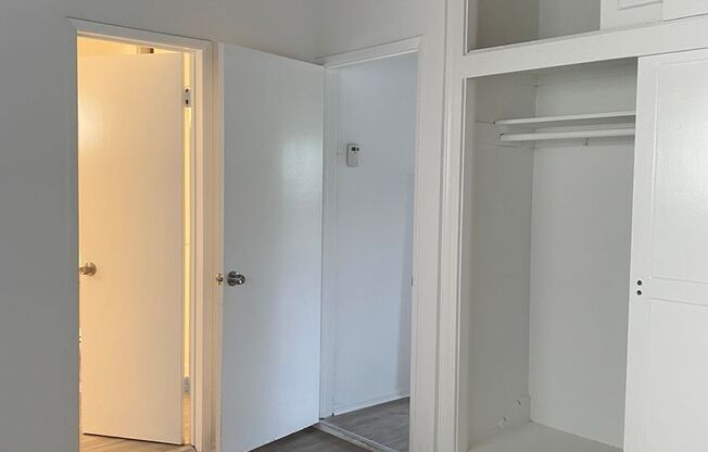 1 bed, 1 bath, $2,295, Unit H