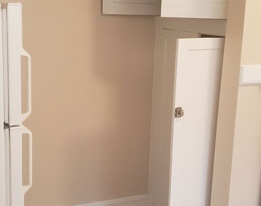 2 beds, 1 bath, 1,230 sqft, $1,600, Unit 408
