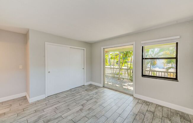 Bright & Spacious 2BR/1BA Near Gulf Beaches — Pet Friendly!