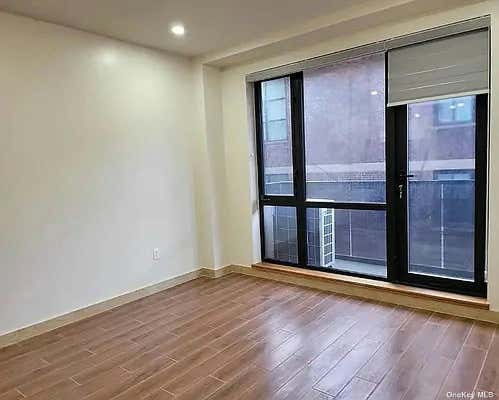 1 bed, 1 bath, $3,300, Unit 2B