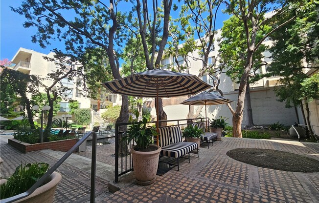 2 beds, 1 bath, 834 sqft, $3,100, Unit 529