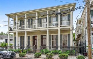 1520 SAINT MARY ST