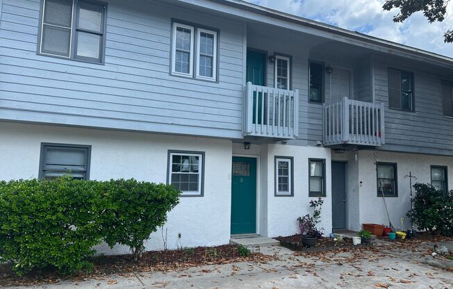 Walk to Beach, 2 Bedroom, 2.5 Bath, Unfurnished Town Home Newly Remodeled!