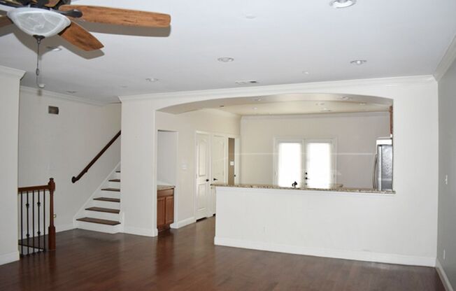 Fabulous 2-2.5-2 Condo in Lower Greenville, Dallas!
