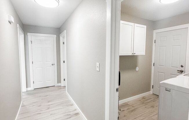 3 beds, 1 bath, 1,000 sqft, $1,975, Unit L1