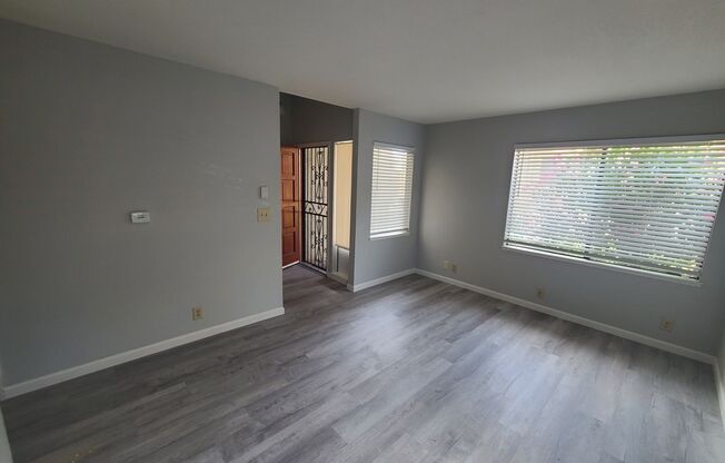 2 beds, 1 bath, $2,400