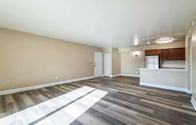 2 beds, 2 baths, 999 sqft, $2,150, Unit I23
