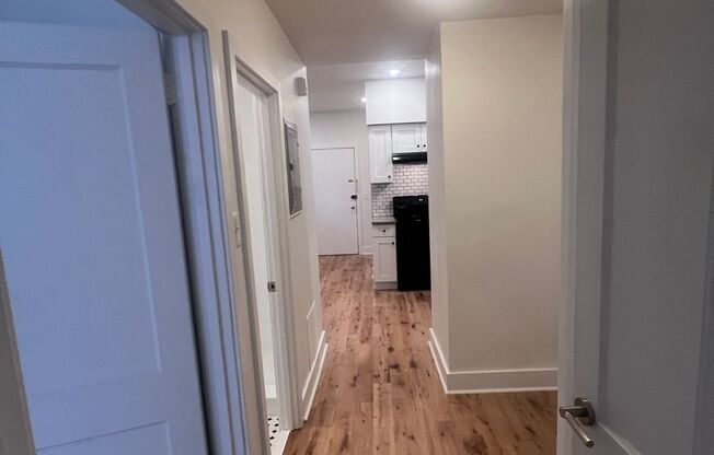 2 beds, 1 bath, 850 sqft, $1,299, Unit WS703A