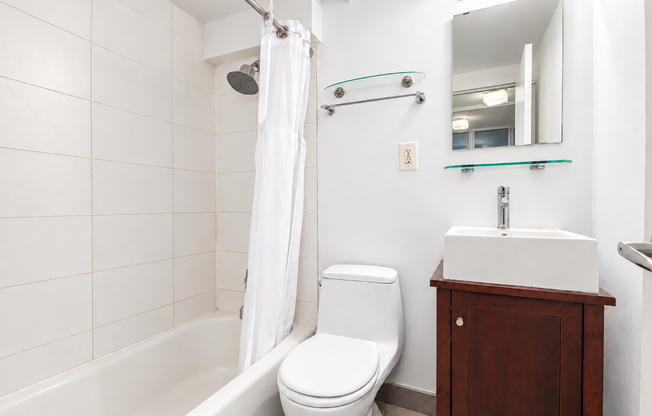 Studio, 1 bath, $4,950, Unit 4B