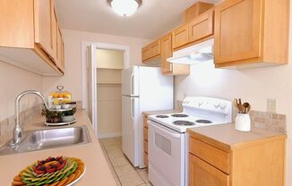 Water's Edge Apartments