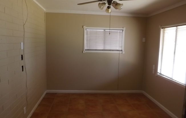 Charming 3-Bedroom Home Near Peaceful Retirement Area – No Age Restrictions!
