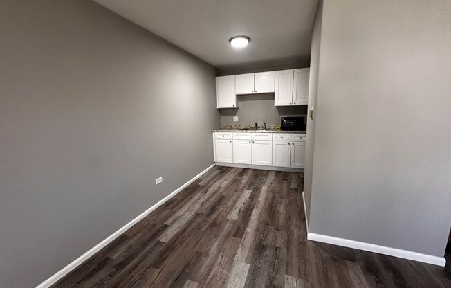 Studio, 1 bath, $625, Unit 805-109