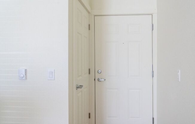 1 bed, 1 bath, 690 sqft, $1,499, Unit 212-220
