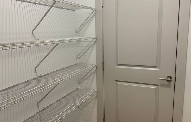 Studio, 1 bath, 560 sqft, $1,600, Unit Heritage East- Unit 205