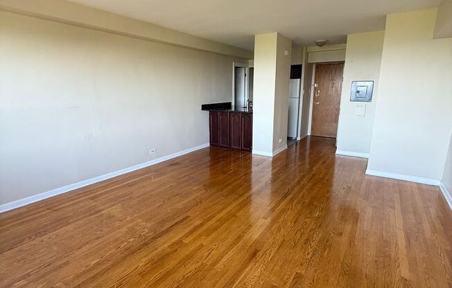 Studio, 1 bath, 650 sqft, $1,625, Unit 418-1206