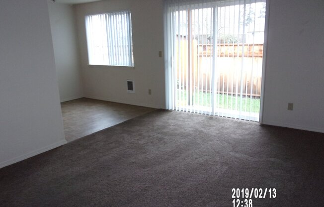 1 bed, 1 bath, 650 sqft, $1,100, Unit 64