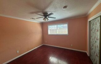 3 beds, 2 baths, $2,600