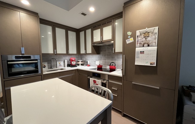 1 bed, 1 bath, $3,500, Unit 4L
