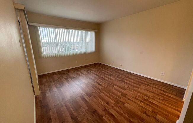 2 beds, 2 baths, 872 sqft, $1,275, Unit 20-A