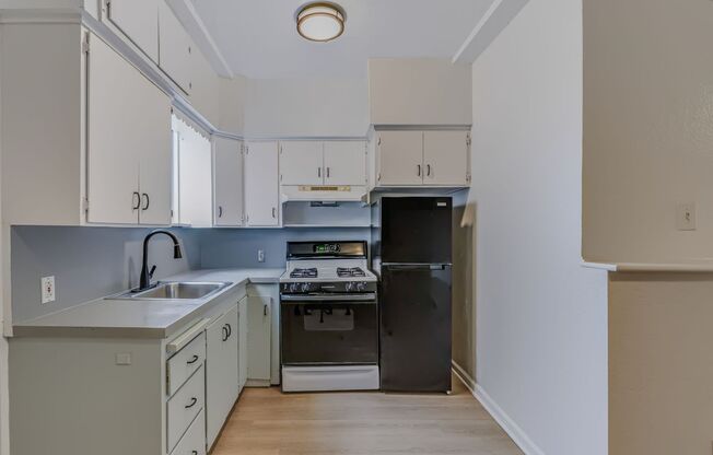 58 Vale St, Daly City, CA 94014