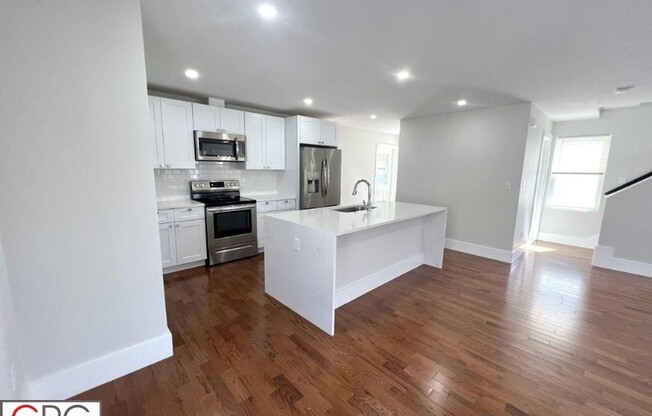 290 RIVERSIDE AVE