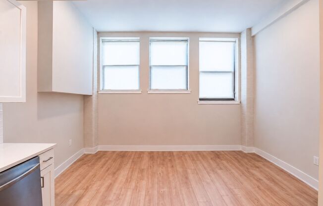 1300 S 19 ST