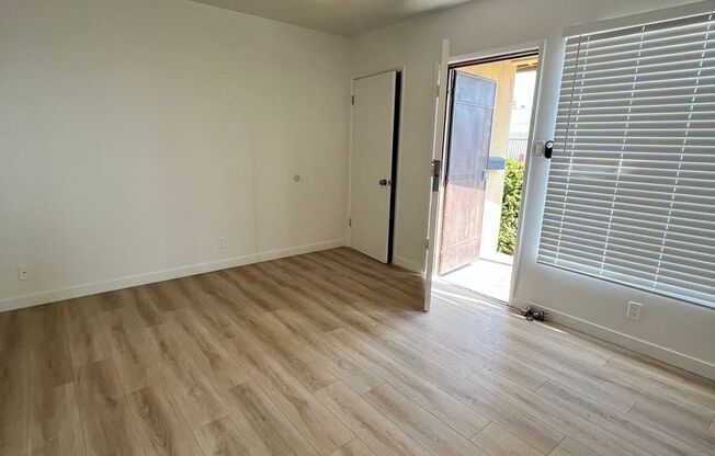 Studio, 1 bath, $1,400