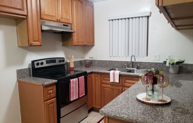 1 bed, 1 bath, $2,095, Unit Unit B