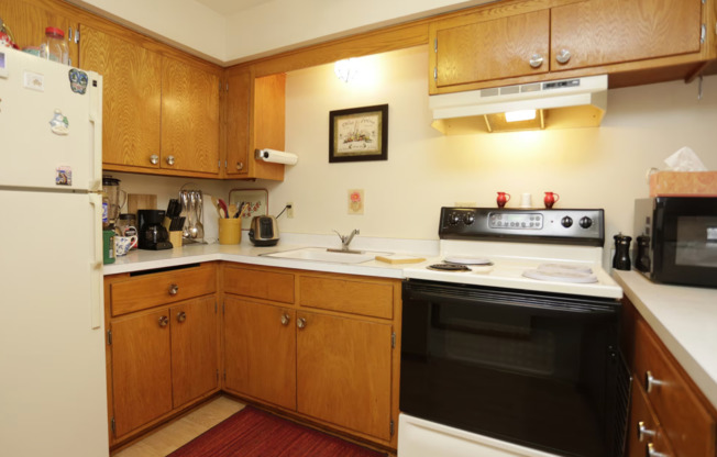 2 beds, 1 bath, 1,100 sqft, $1,149.99, Unit 5921-03