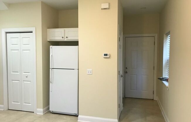 1 bed, 1.5 baths, 911 sqft, $1,500