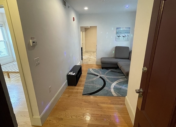 32 Suffolk St 1