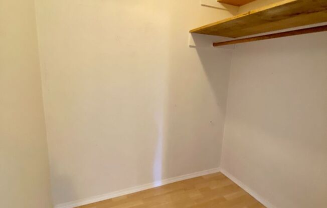 1 bed, 1 bath, 725 sqft, $1,695, Unit 02