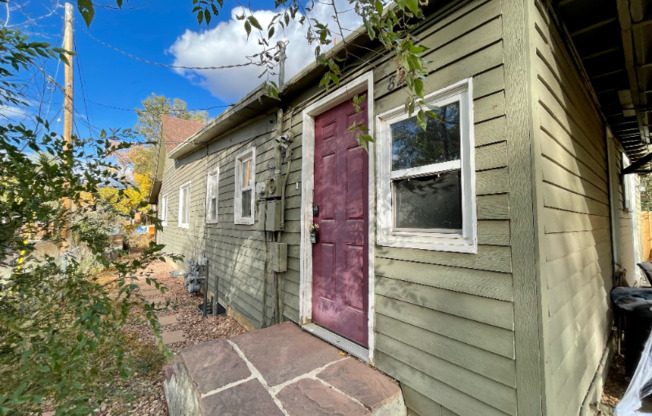 825 S LOGAN AVE