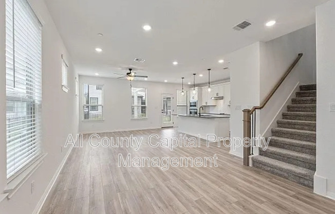 2725 WOODALL DR