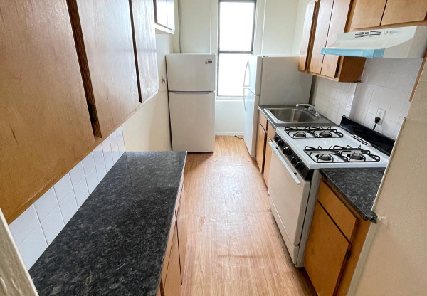 229 W 232 ST