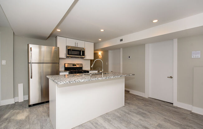 2536 N Kimball Ave, Chicago IL 102