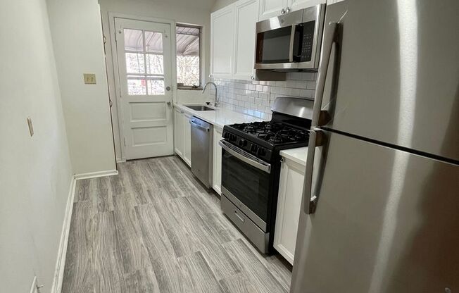 1 bed, 1 bath, 700 sqft, $1,400, Unit Unit D