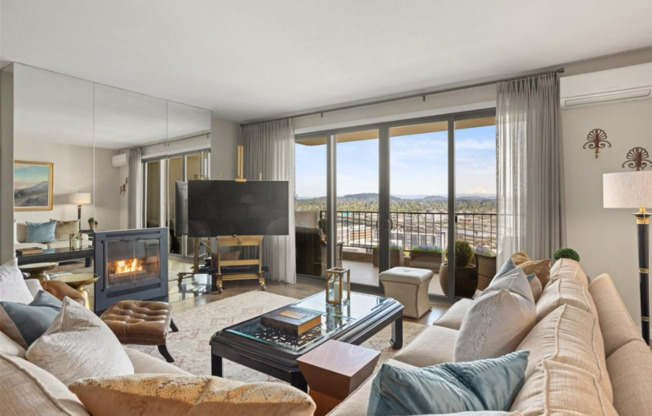 3 beds, 2 baths, $5,750, Unit # 1742