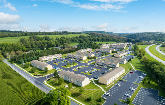 3 beds, 3 baths, 944 sqft, $1,720, Unit 1302